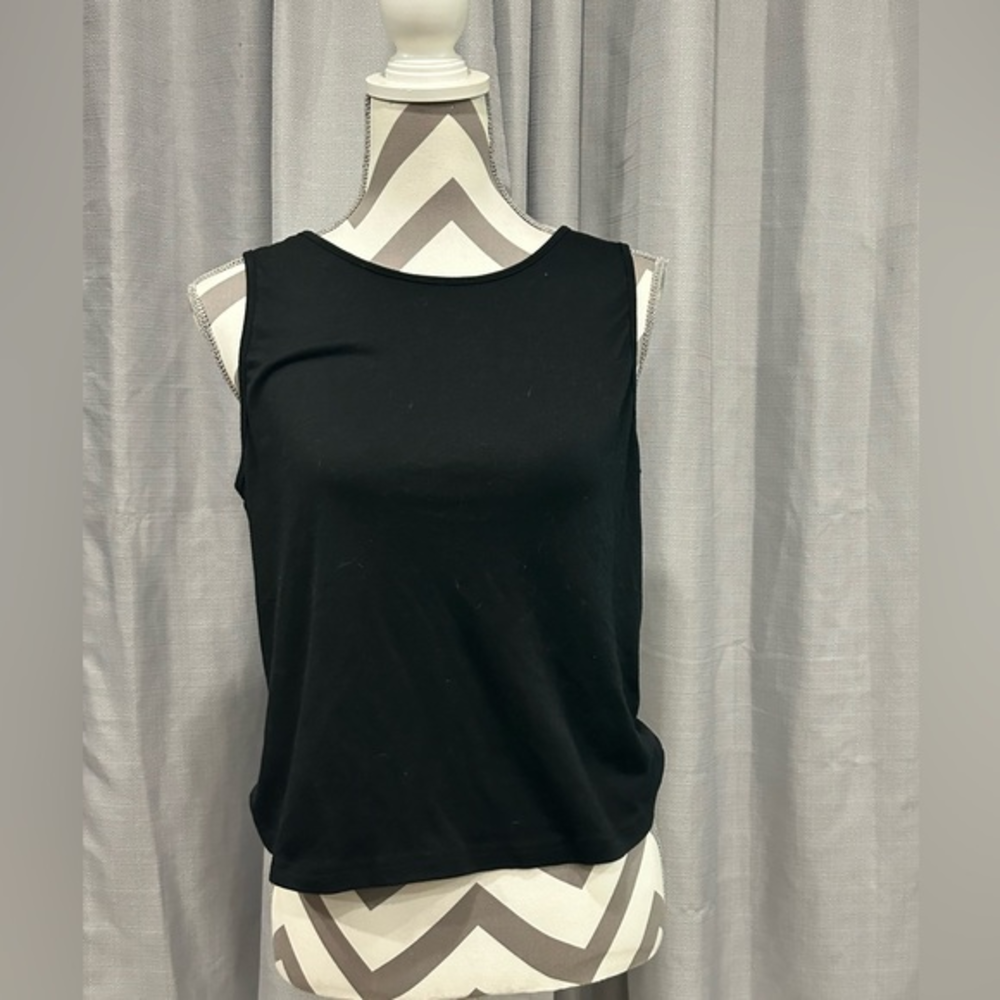 SHEIN top with open‎ back